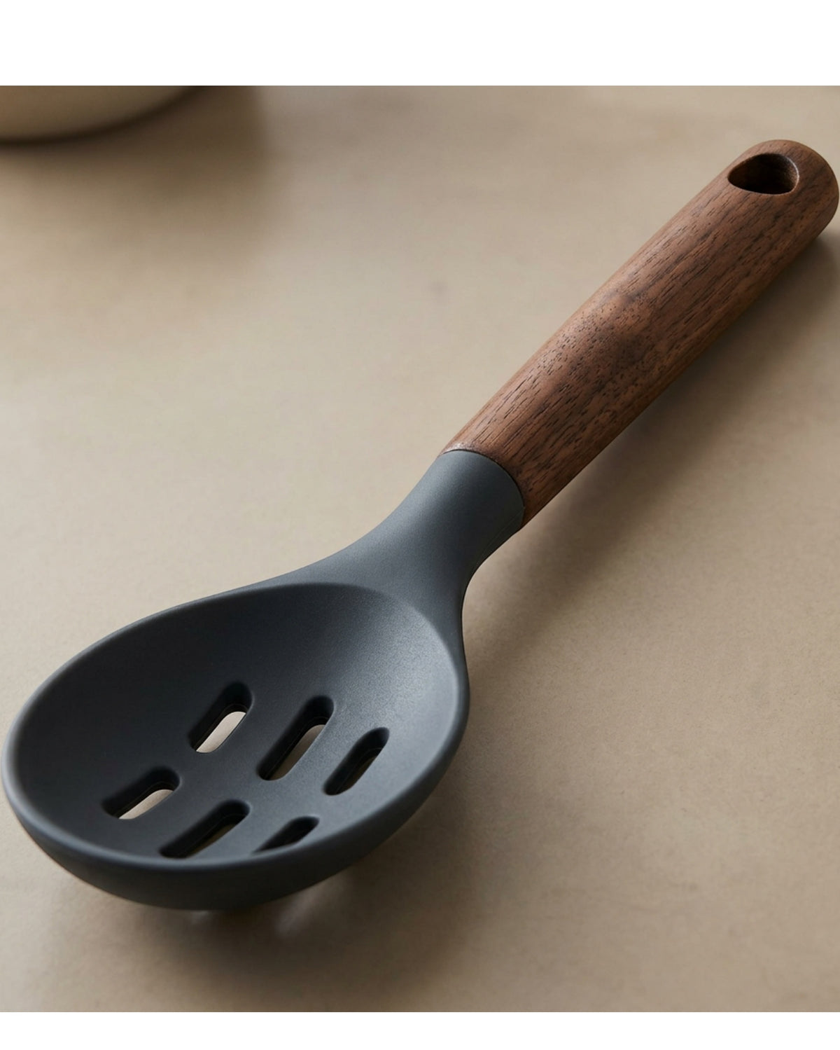 Nexozs Walnut-Handle Silicone Slotted Spoon 33 cm Charcoal - Detail view